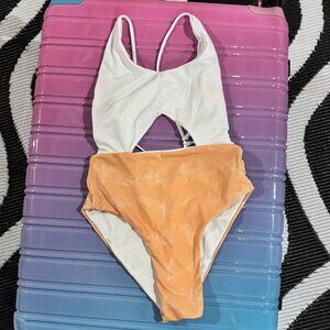 Love me Forever One Piece in Spectrum